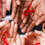 Что такое СПИД и ВИЧ (симптомы, как передается, диагностика, лечение)